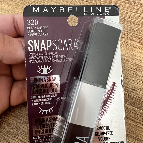 Maybelline Black Cherry #320 Mascara clump free New - Picture 5 of 6
